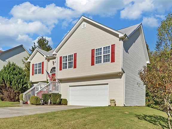 2nd image of 3720 Legacy Walk Dr