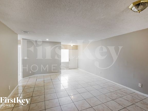 3rd image of 3441 NW 194th Ter