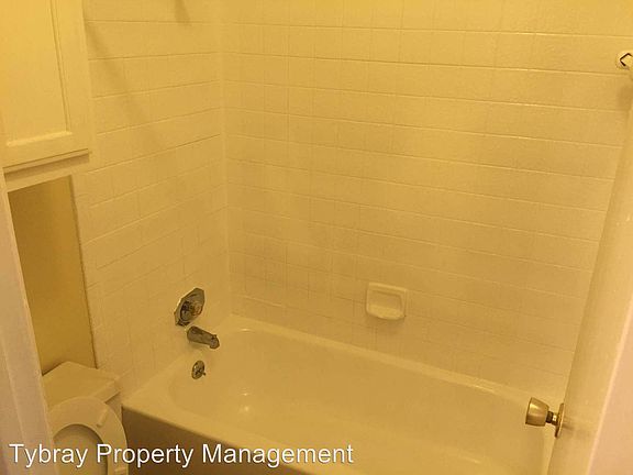 5th image of 12166 Metric Blvd APT 0372