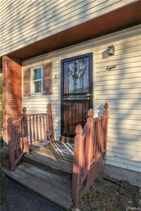 8 Lynn St, Nanuet, NY, 10954