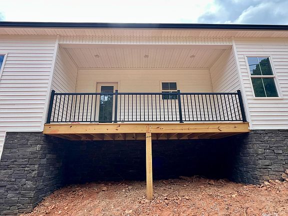 4th image of 112 Graham Creek Rd