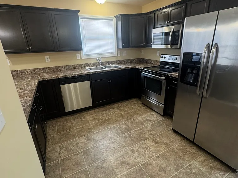 111 Castanet Ct — Photo 13