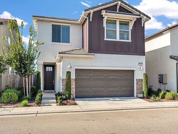 2nd image of 2815 N Leya Dr