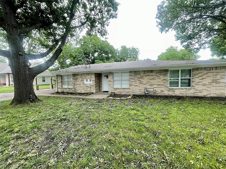 515 Maple St — Photo 3