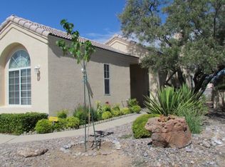 10136 Arroyo Crest Dr NW, Albuquerque, NM 87114