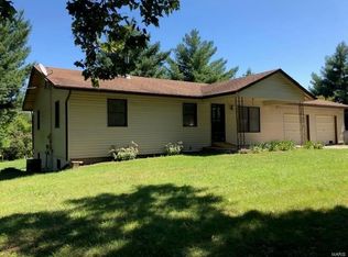 520 Rabbit Hill Rd, Moscow Mills, MO 63362