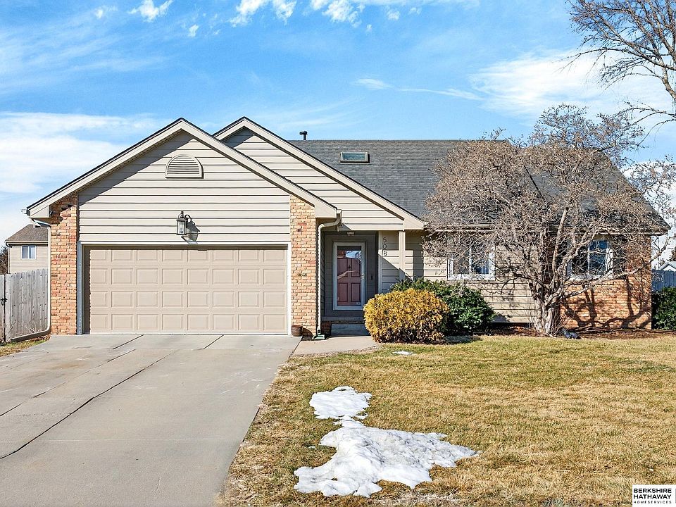 1st image of 508 Oakwood Dr