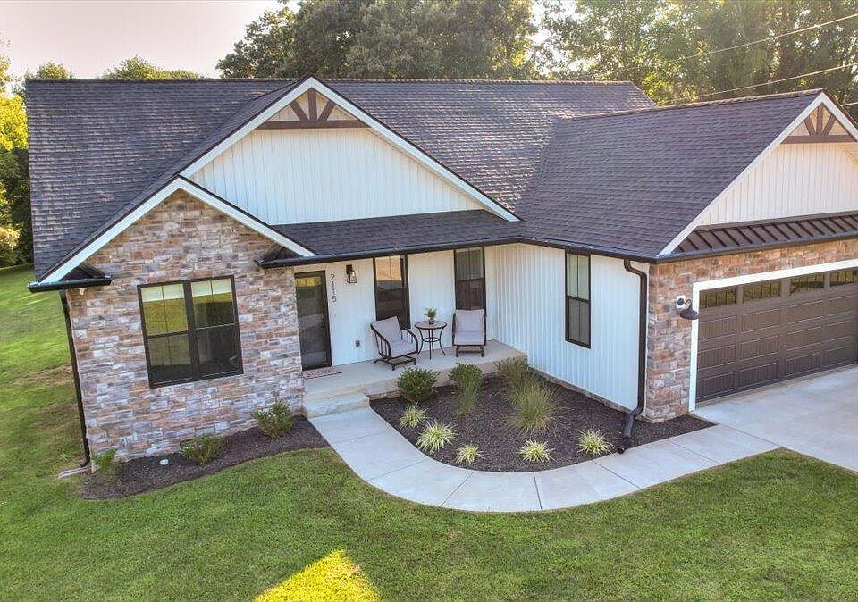 1st image of 2115 Seminole Dr