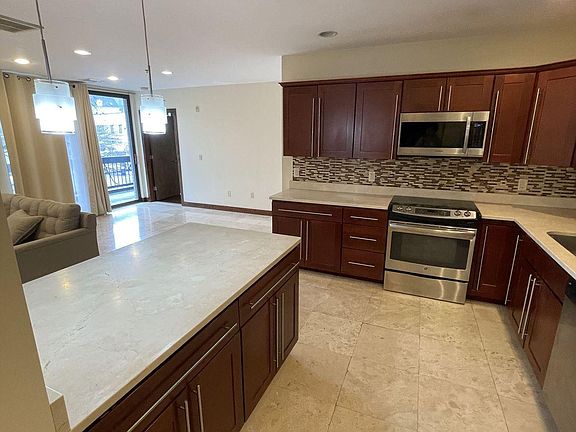 4th image of 140 Pitman St APT 205