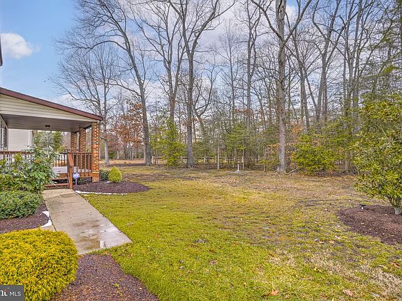 3rd image of 113 Morris Dr