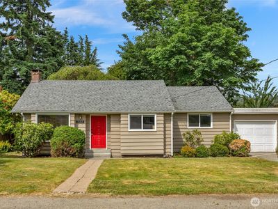 13743 36th Avenue NE, Seattle, WA, 98125