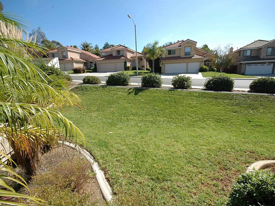 1st image of 43544 Calle Nacido