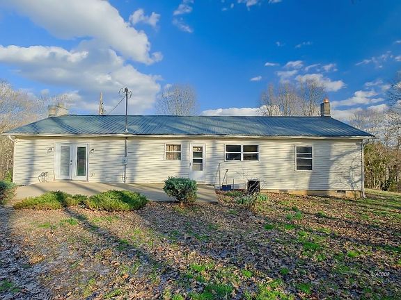 4th image of 4021 Baker Rd