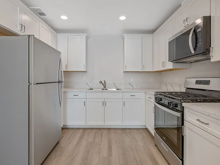 1363 W Grangeville Blvd — Photo 49