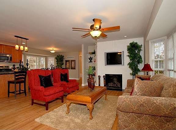 2nd image of 501 Pamela Ln