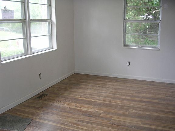 3rd image of 10726 Wurdack Ave