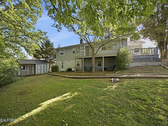3rd image of 1812 Cherokee St