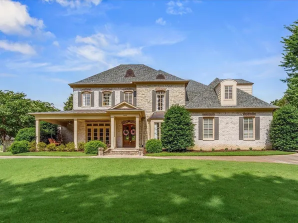 1499 Lancaster Dr, Memphis, TN 38120