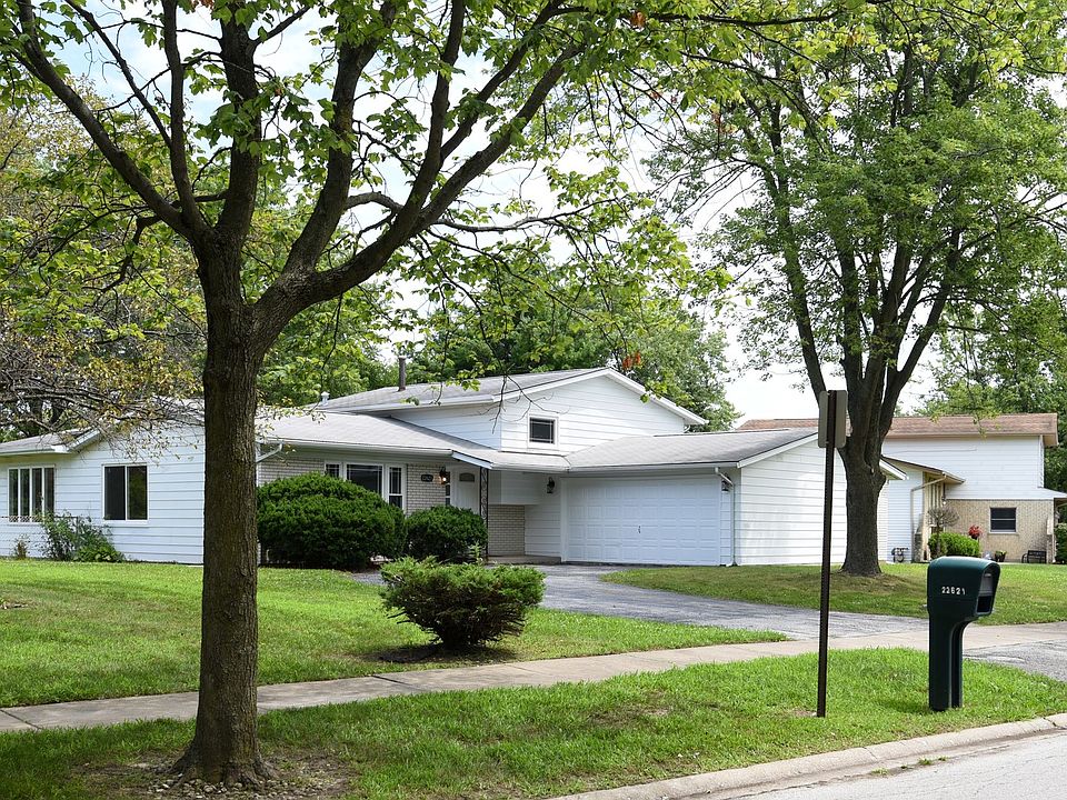 1st image of 22621 Imperial Dr