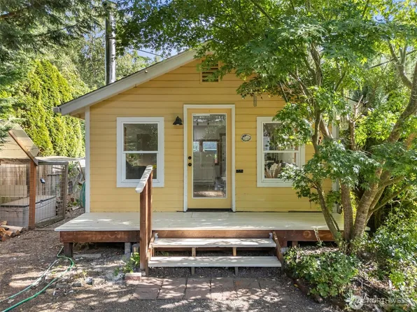 1323 8th Street, Port Townsend, WA 98368