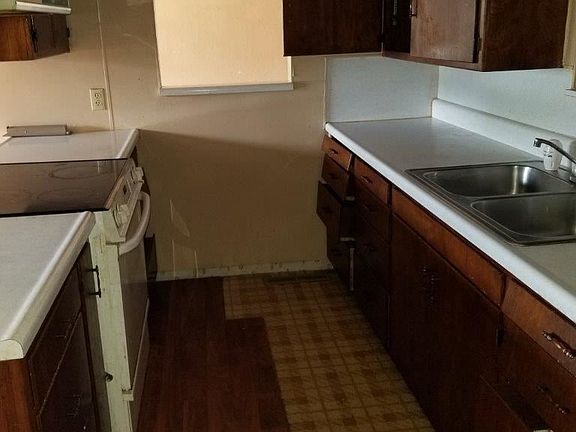 5th image of 407 N Brunell St
