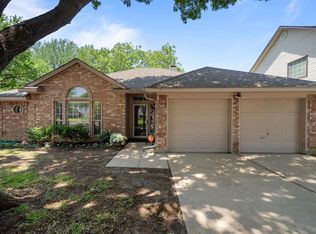 7501 Lake Arrowhead Dr, Fort Worth, TX 76137
