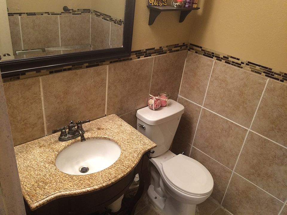 2nd image of 111 Crown Point Cir