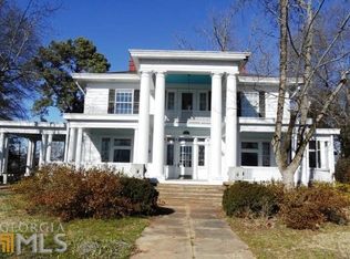 8 W Howell St, Hartwell, GA 30643