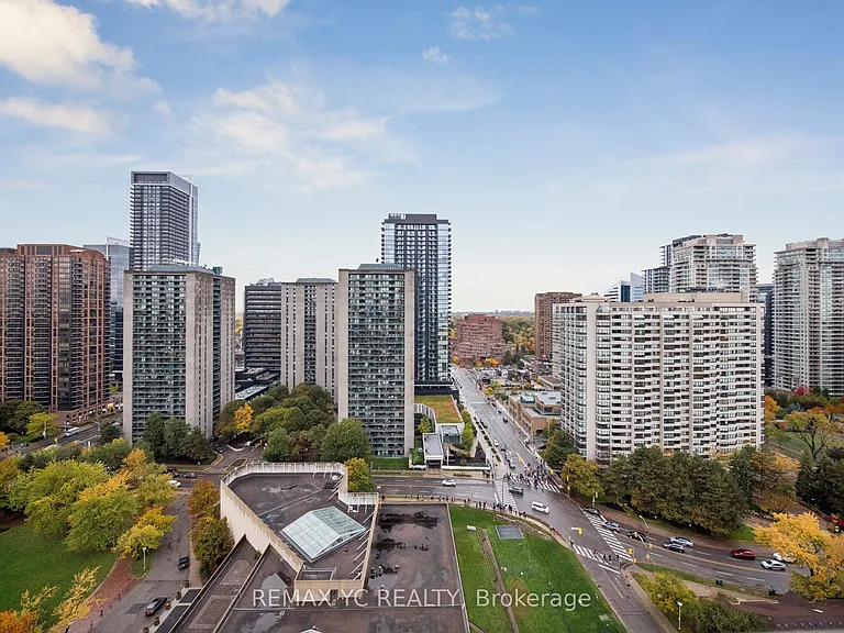 88 Sheppard Ave E #2305 — Photo 16