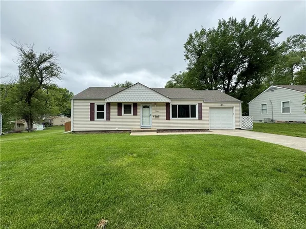 7244 Dearborn St, Overland Park, KS 66204