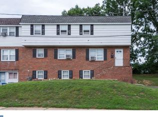 17 Ashbourne Rd, Darby, PA 19023