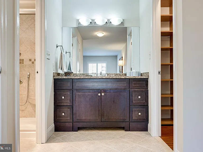 8340 Greensboro Dr #521 — Photo 29