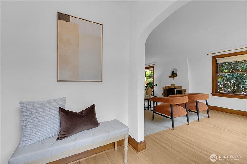 3rd image of 1955 21st Avenue E