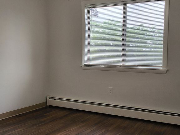 5th image of 180 Fulton St