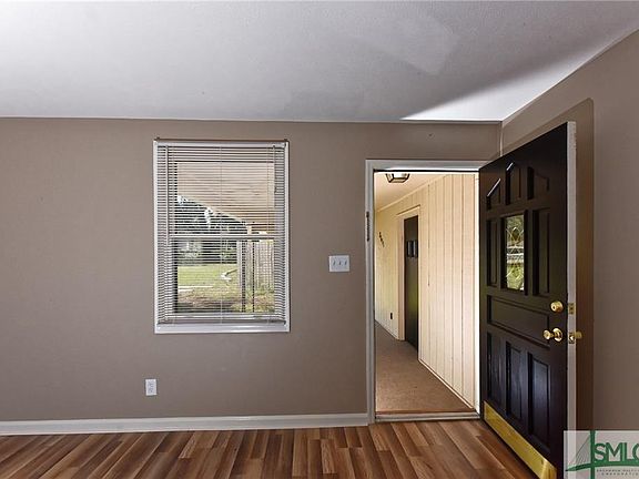 5th image of 8611 Clarke Ave