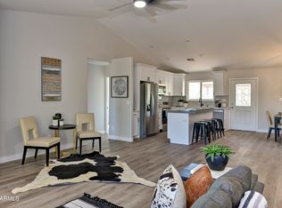 43208 N 12th St, New River, AZ 85087