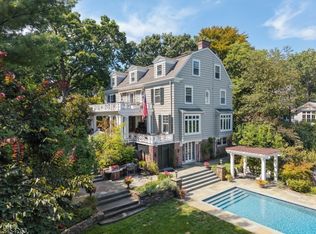 69 Forest Ave, Glen Ridge Boro Twp., NJ 07028