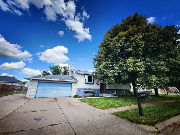 2nd image of 807 West Ave
