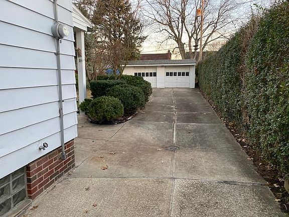 5th image of 8704 Bauerdale Ave