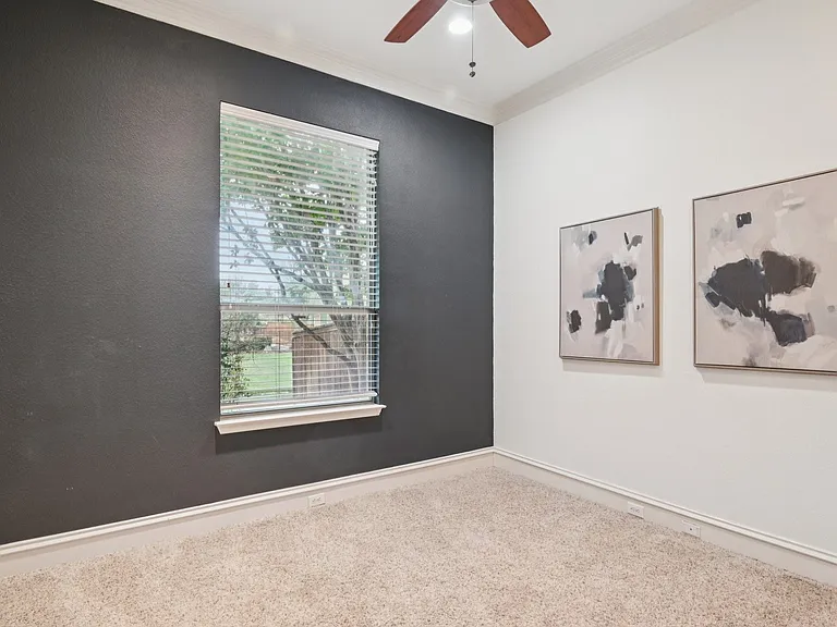 920 Norma Ln — Photo 15