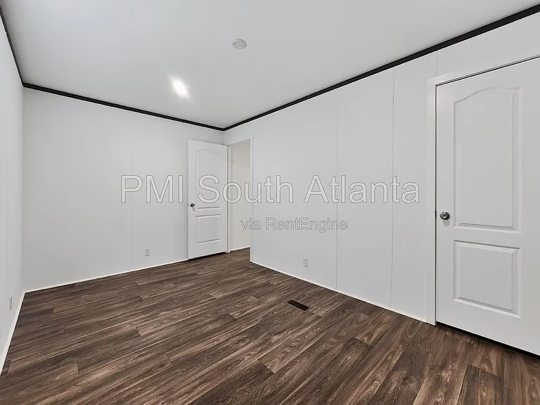 2621 Jeffersonville Rd #23 — Photo 26