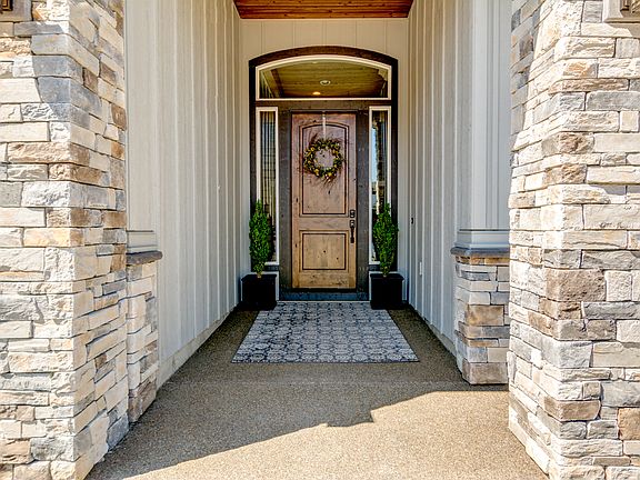 3rd image of 4108 NW 118th Cir