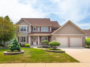 1025 Oak St, Sugar Grove, IL 60554