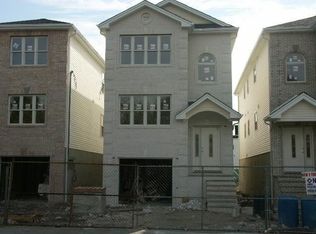 423 Scott Mobus Pl, Harrison, NJ 07029