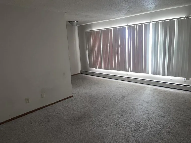 2630 Chicago Ave — Photo 6
