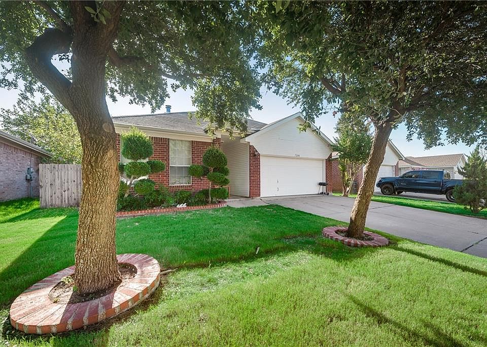 1st image of 7208 Park Creek Cir W