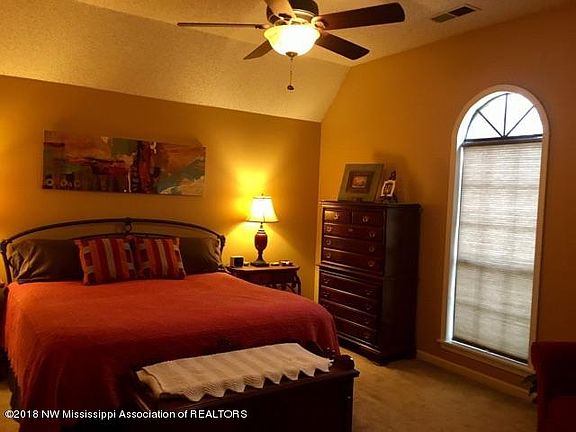 5th image of 107 Brewer Dr