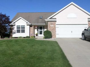 1968 Awixa St NW, Grand Rapids, MI 49534