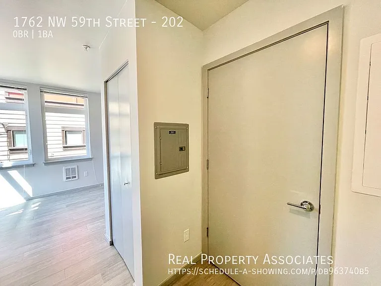 1762 NW 59th St #202 — Photo 3