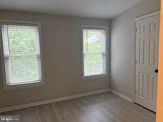 7315 Castleberg Ct — Photo 24